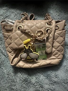 Badgley Mischka Quilted Beige Mini Bucket Bag with Bee Charm